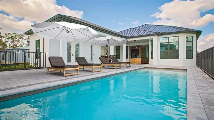 2200sf LanaiVirtually Staged