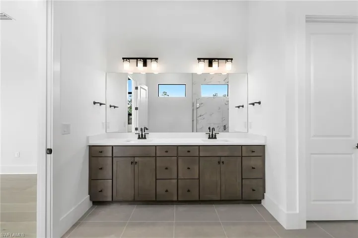 Primary Ensuite