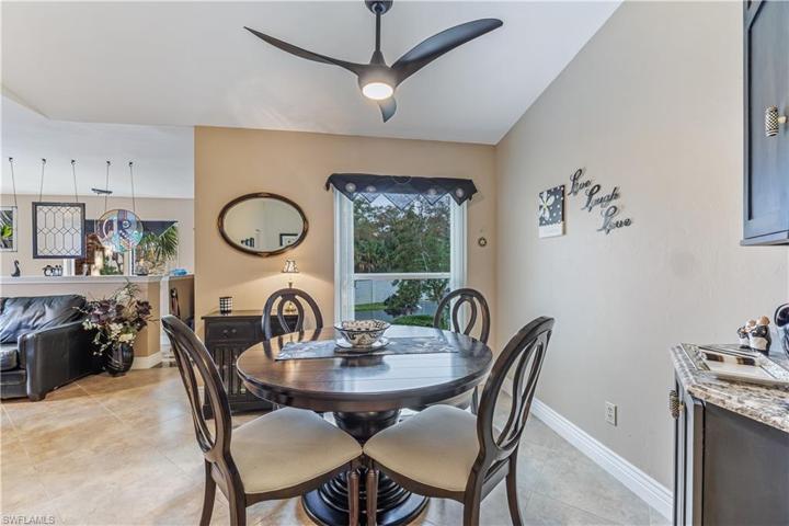887 Gulf Pavilion DR # 204, NAPLES FL 34108