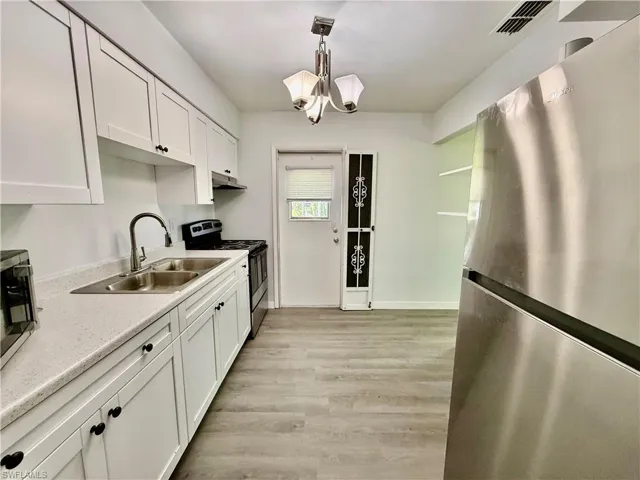 3 Aztec Lily Ln, Lehigh Acres, Florida 33936