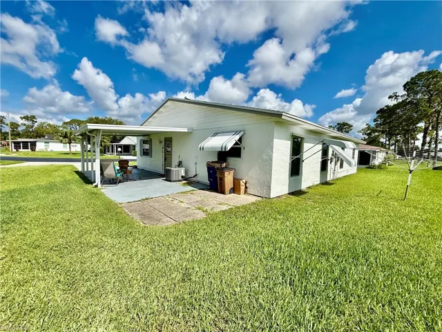 3 Aztec Lily Ln, Lehigh Acres, Florida 33936