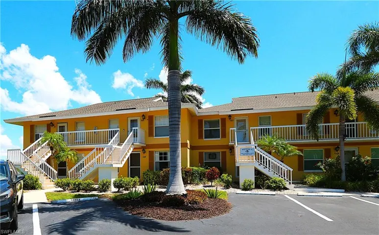 1305 Mainsail Dr 1002, Naples, Florida 34114