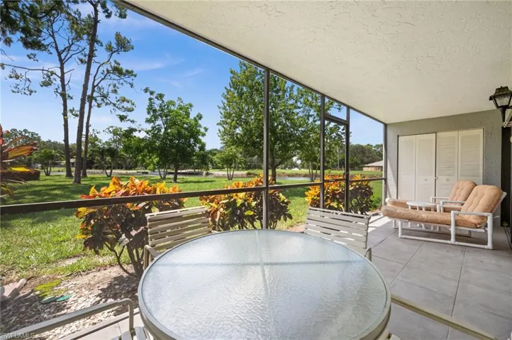 1219  Commonwealth  CIR, Naples, FL 34116