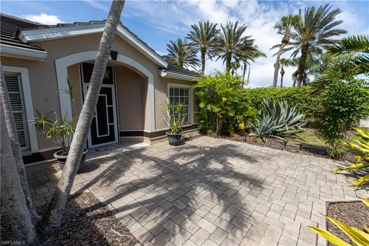 7500 Cameron Cir, Fort Myers, Florida 33912