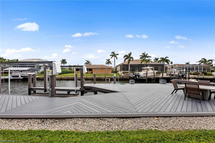 Dock with 12,000 lb boat lift