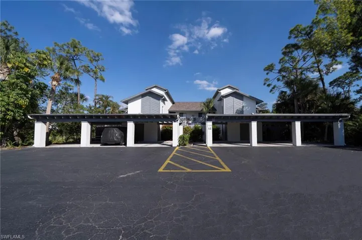 17455  Blueberry Hill  DR, Fort Myers, FL 33908