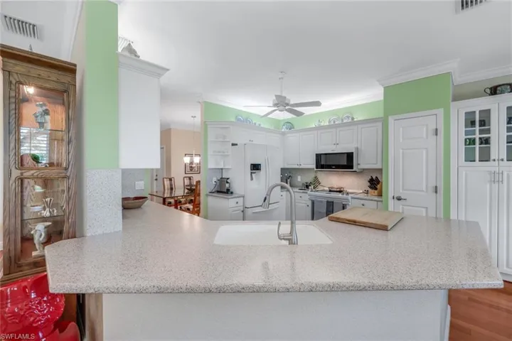 1330 Charleston Square Dr # 102, Naples Fl 34110