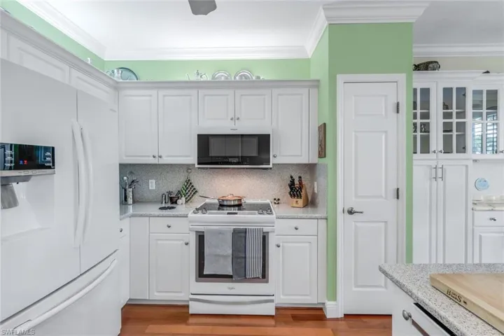 1330 Charleston Square Dr # 102, Naples Fl 34110