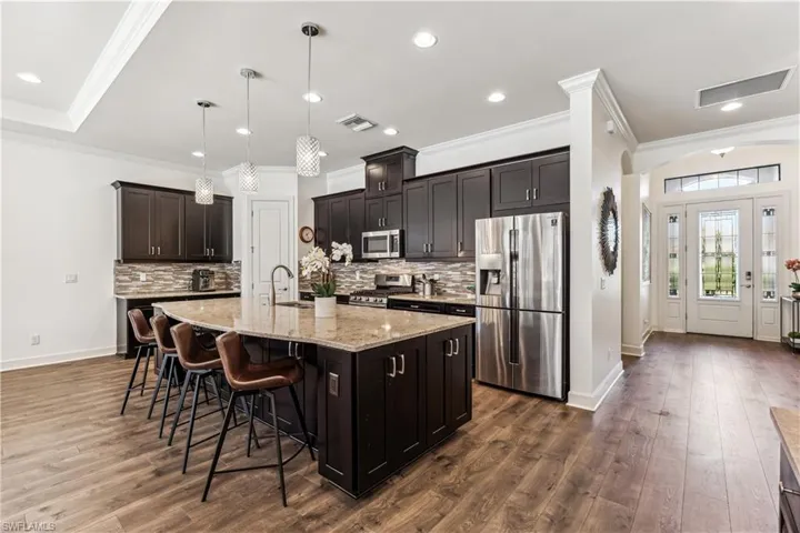 9466  Terresina  DR, Naples, FL 34119