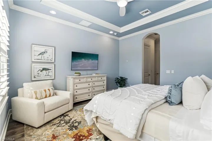 9466  Terresina  DR, Naples, FL 34119