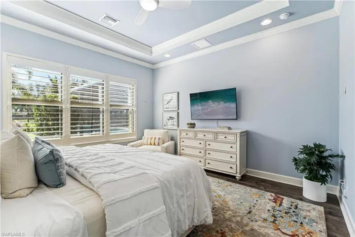 9466  Terresina  DR, Naples, FL 34119