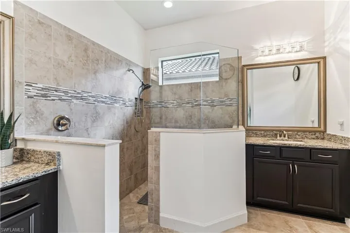 9466  Terresina  DR, Naples, FL 34119