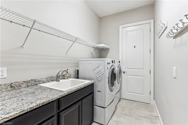 9466  Terresina  DR, Naples, FL 34119