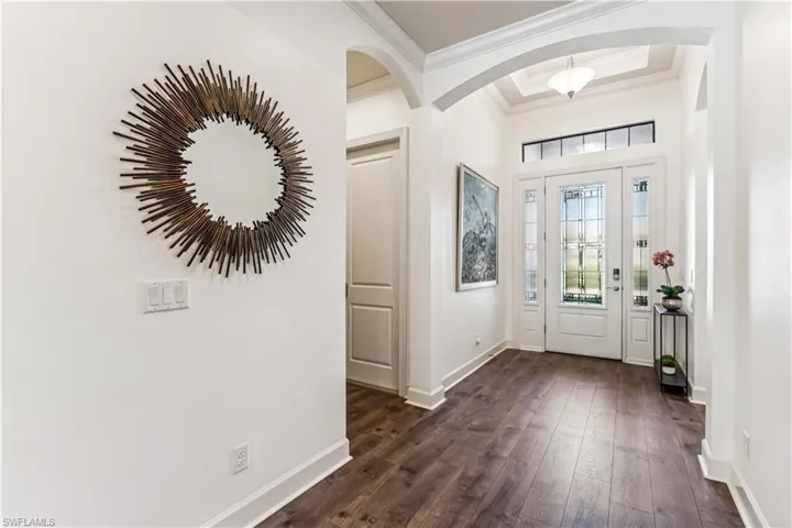 9466  Terresina  DR, Naples, FL 34119