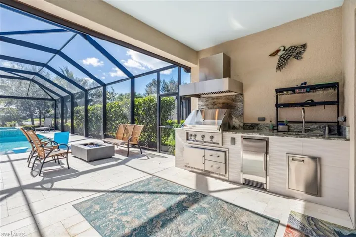 9466  Terresina  DR, Naples, FL 34119