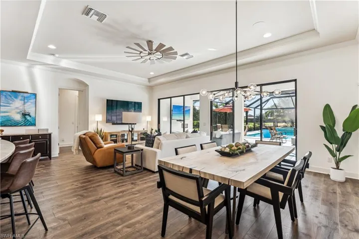 9466  Terresina  DR, Naples, FL 34119