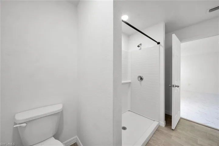 328 Ne 21st St, Cape Coral, Florida 33909