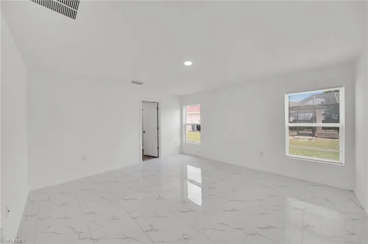 328 Ne 21st St, Cape Coral, Florida 33909