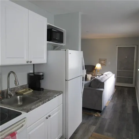 8156 Country Rd # 106, Fort Myers Fl 33919