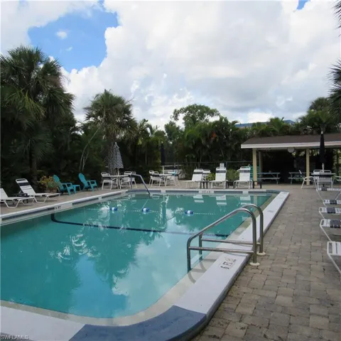 8156 Country Rd # 106, Fort Myers Fl 33919