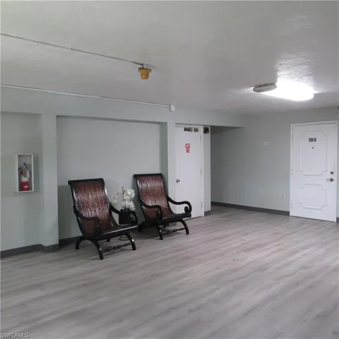 8156 Country Rd # 106, Fort Myers Fl 33919