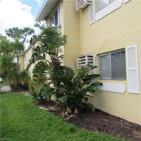 8156 Country Rd # 106, Fort Myers Fl 33919