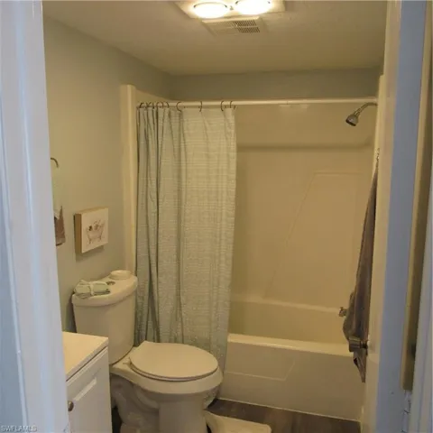 8156 Country Rd # 106, Fort Myers Fl 33919