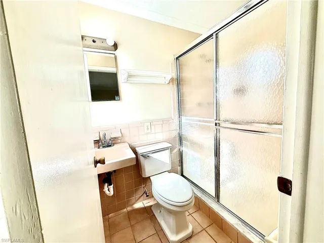 Unit 1 2 bed 2 Bath
