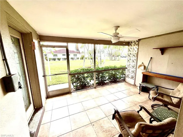 Unit 2 screened lanai shared with Efficiecy
