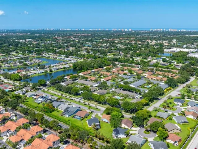 10188 Regent Cir 2802, Naples, Florida 34109