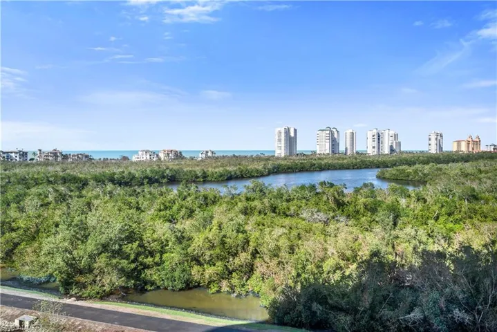 7575  Pelican Bay  BLVD, Naples, FL 34108