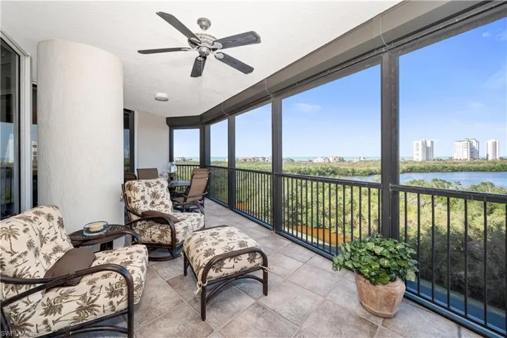 7575  Pelican Bay  BLVD, Naples, FL 34108