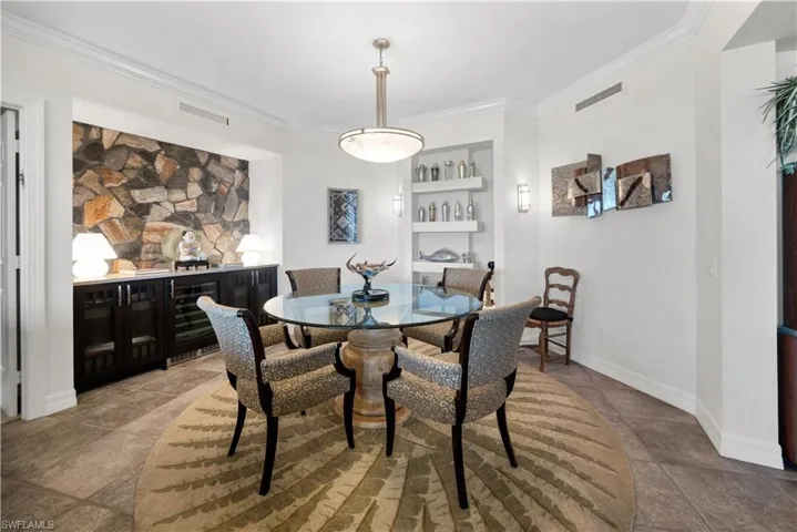 7575  Pelican Bay  BLVD, Naples, FL 34108