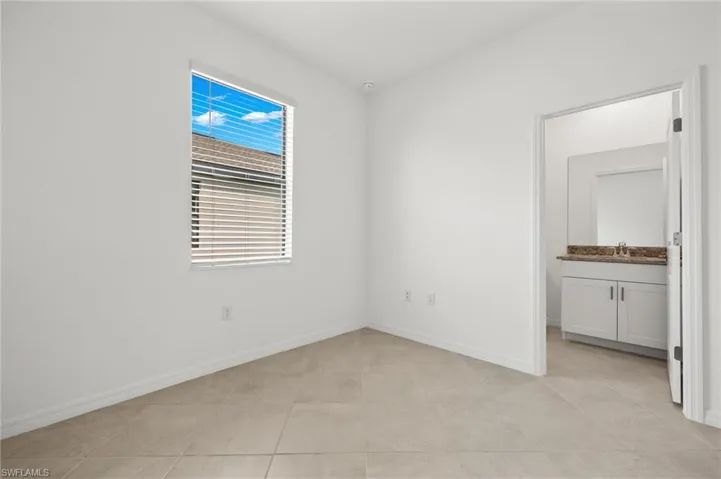 GUEST ROOM-3