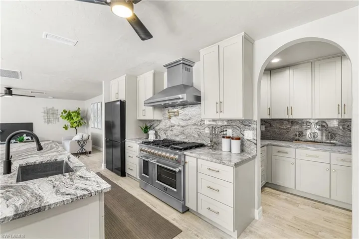 17221  Shelby  LN, North Fort Myers, FL 33917