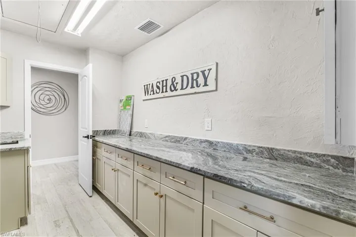 17221  Shelby  LN, North Fort Myers, FL 33917