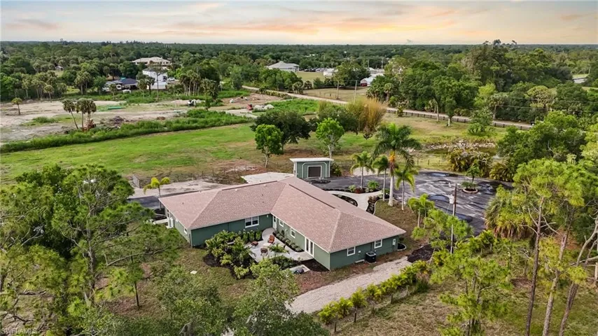 17221  Shelby  LN, North Fort Myers, FL 33917