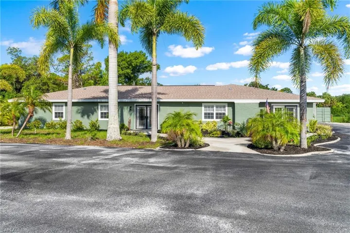 17221  Shelby  LN, North Fort Myers, FL 33917