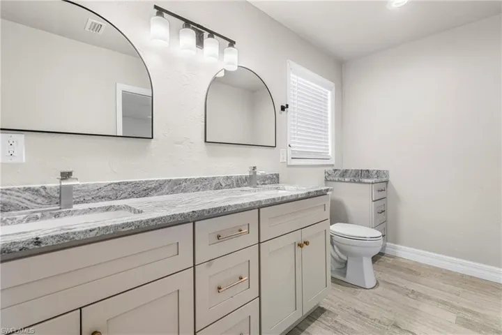 17221  Shelby  LN, North Fort Myers, FL 33917