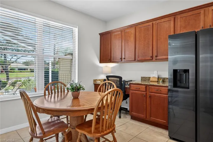 Eat-In Kitchen