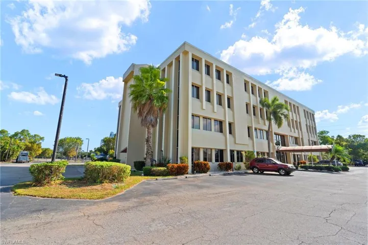 3949 Evans Ave 205, Fort Myers, Florida 33901