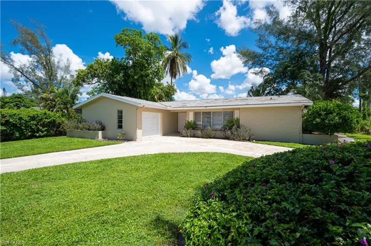 514 14th St N, Naples Fl 34102