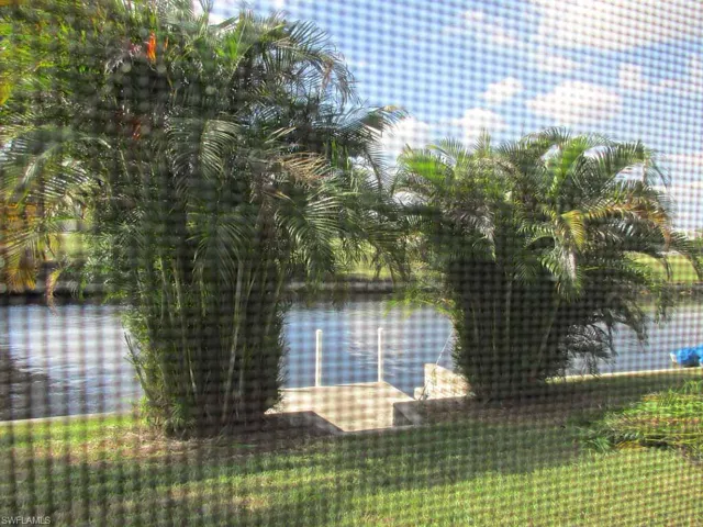 1510 SE 11th  PL, Cape Coral, FL 33990