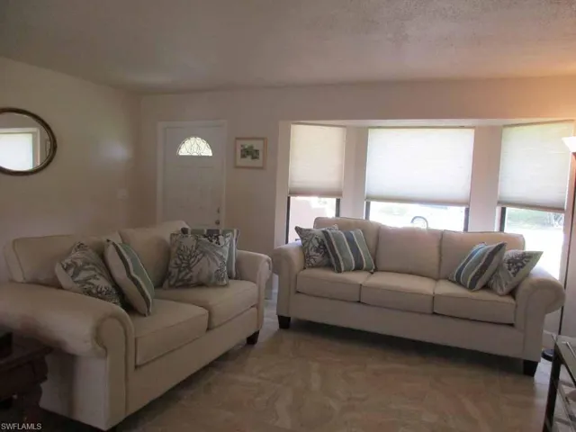 1510 SE 11th  PL, Cape Coral, FL 33990