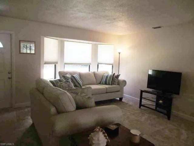 1510 SE 11th  PL, Cape Coral, FL 33990