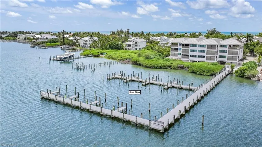 Docks