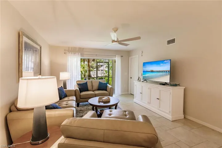 3032  Sandpiper Bay  CIR, Naples, FL 34112