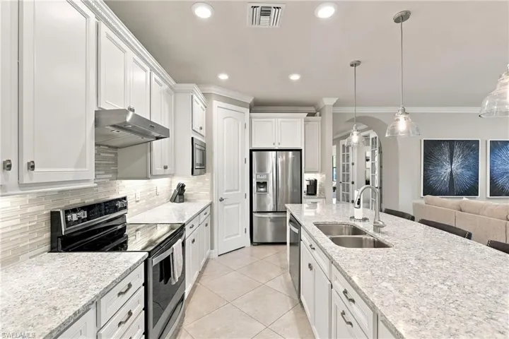 10848 Maitland Way, Fort Myers, Florida 33913