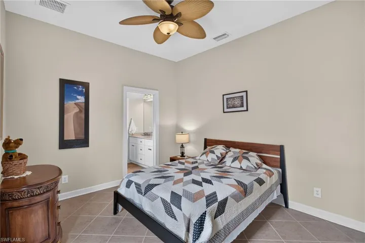 11021 Sea Tropic Ln, Fort Myers, Florida 33908
