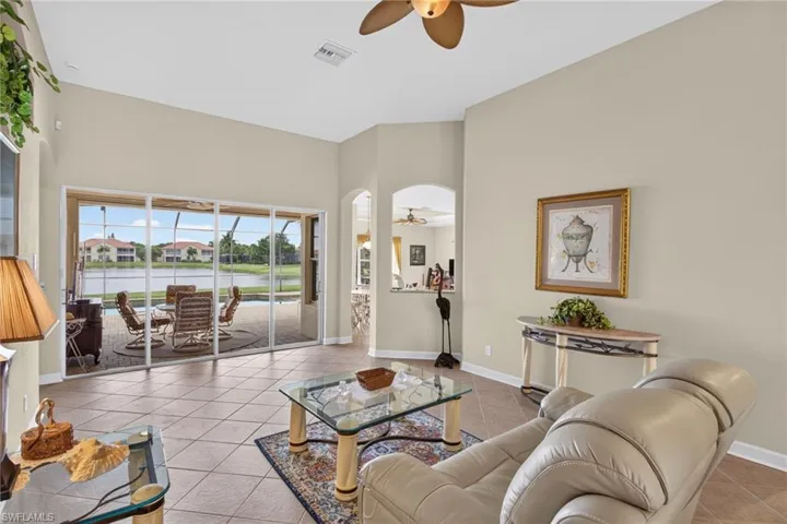 11021 Sea Tropic Ln, Fort Myers, Florida 33908